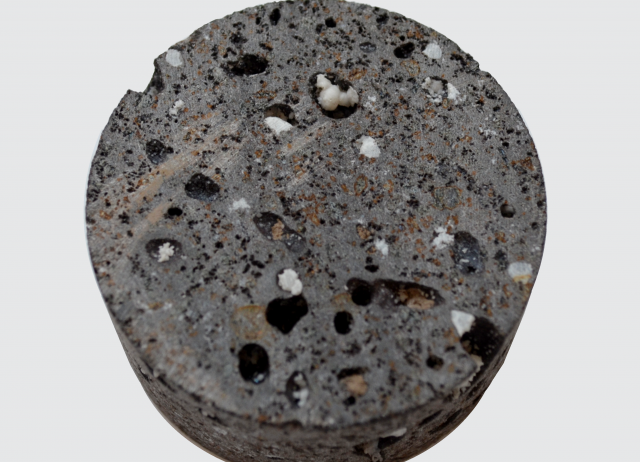 Basalto (lava almohadillada). Roca efusiva. Tinoca, Gran Canaria.