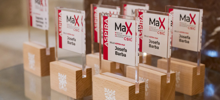 Distintivos ASPIRA-MaX Josefa Barba